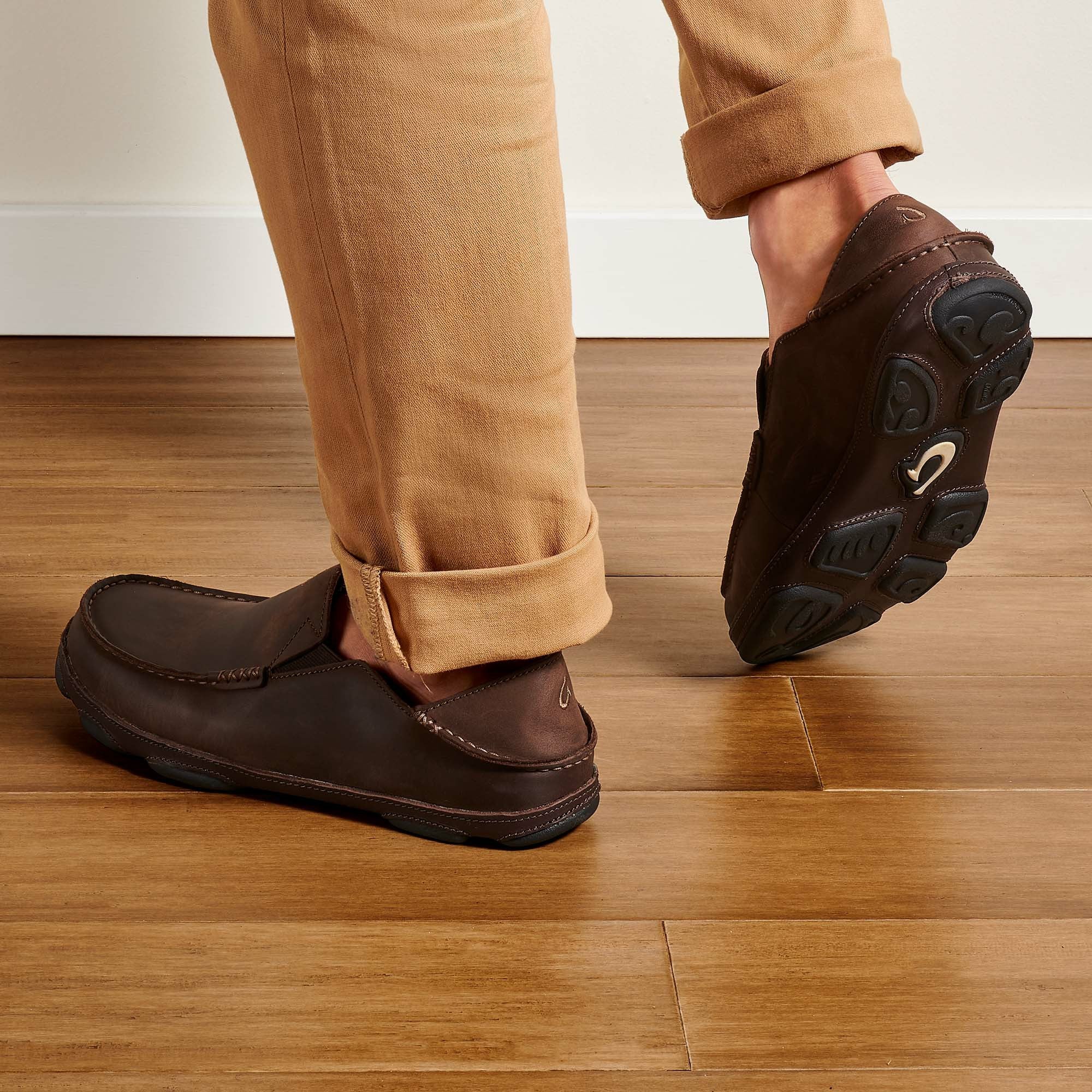 Moloā Men's Leather Slip On Shoes - Dark Wood / Dark Java