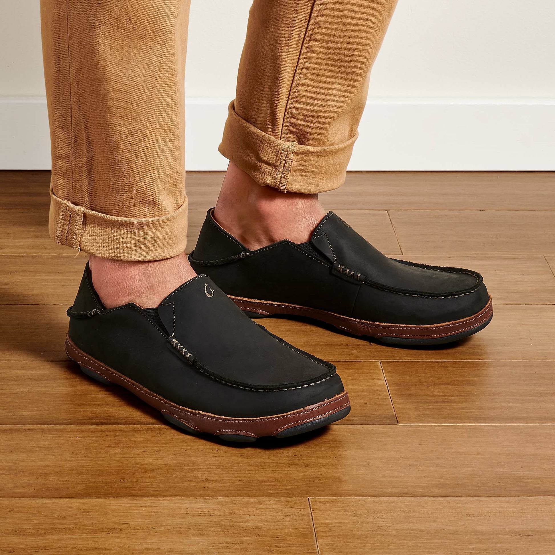 Moloā Men's Leather Slip On Shoes - Black / Toffee