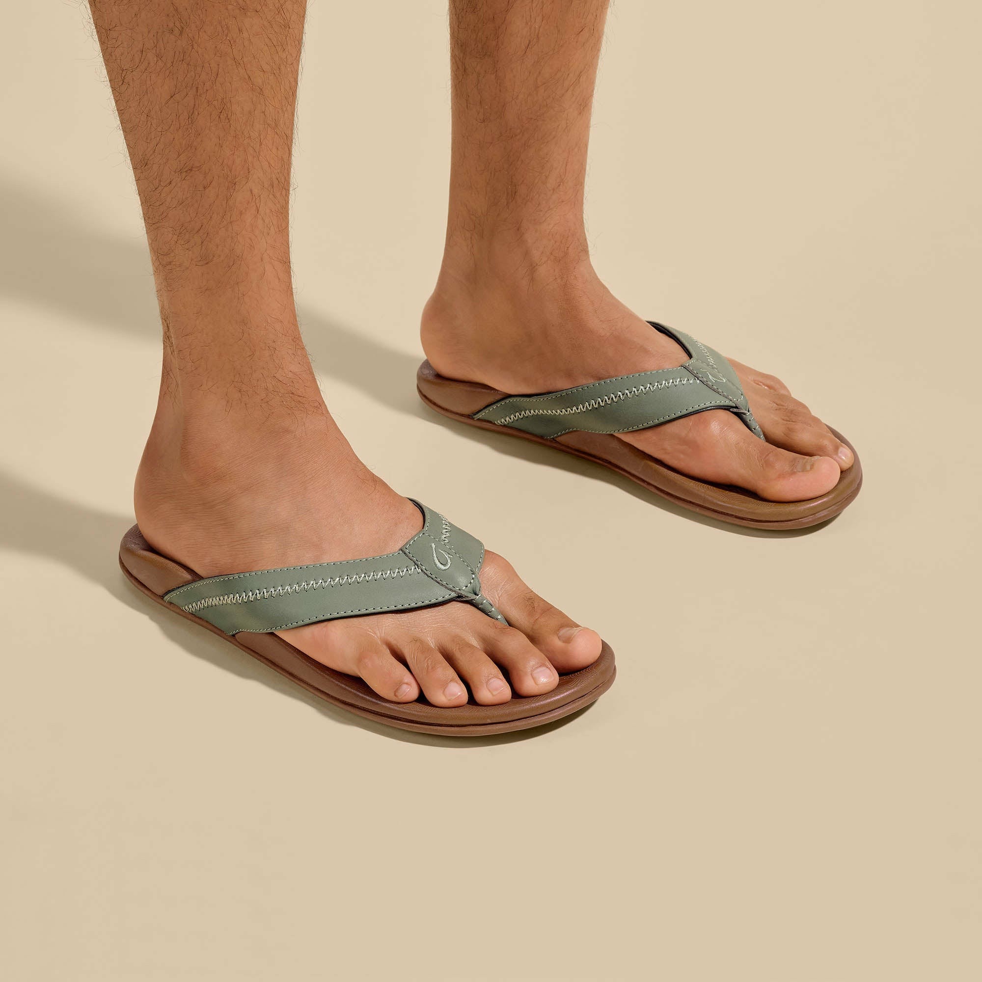 Hiapo - Odyssey Grey / Sahara Leather Beach Sandals