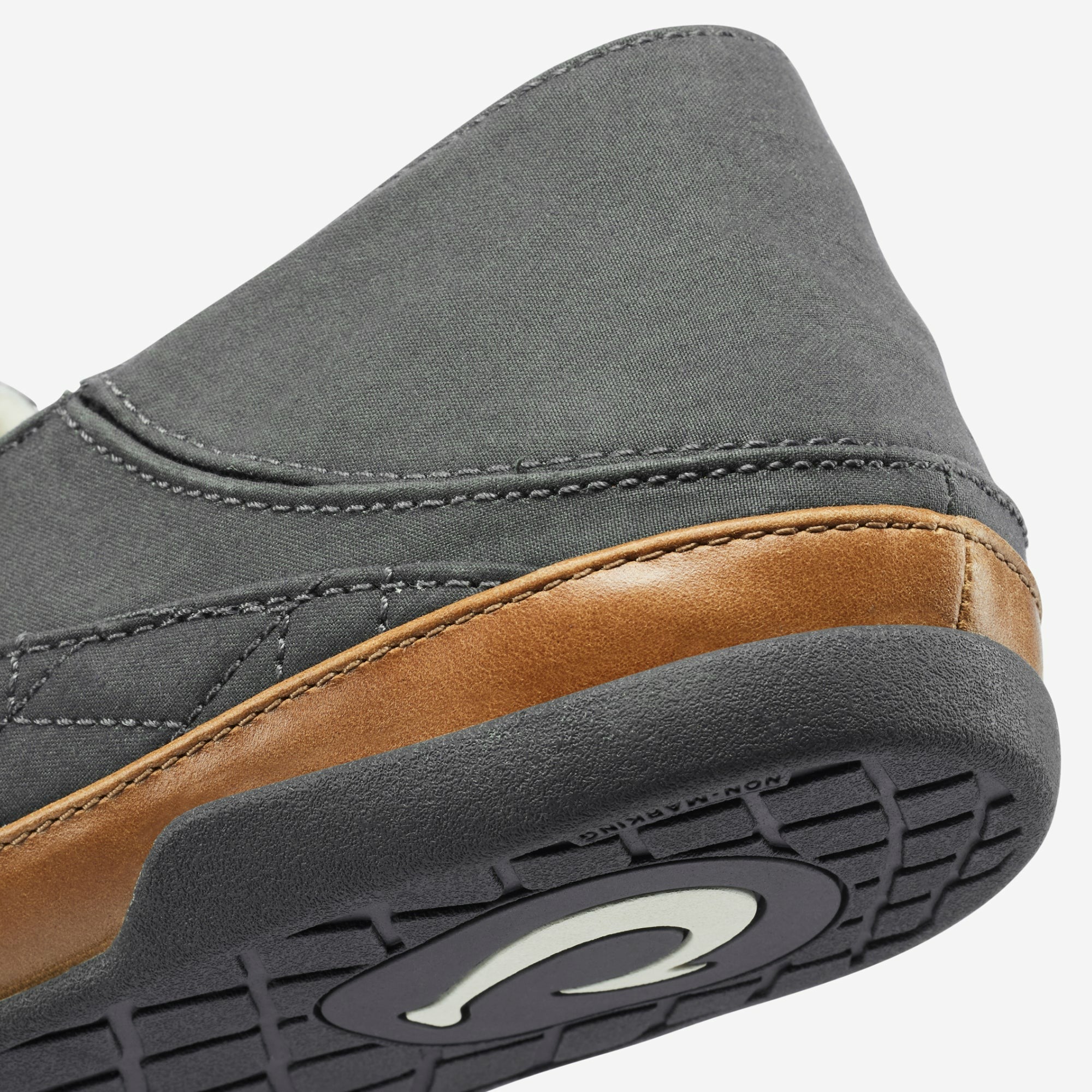 Hanohano Waxed Canvas Slippers - Dark Shadow
