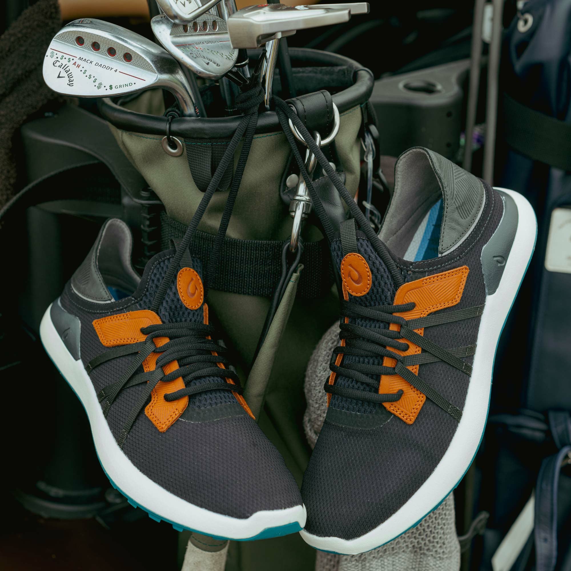 Manele Breathable Golf Shoes - Black / Dark Shadow