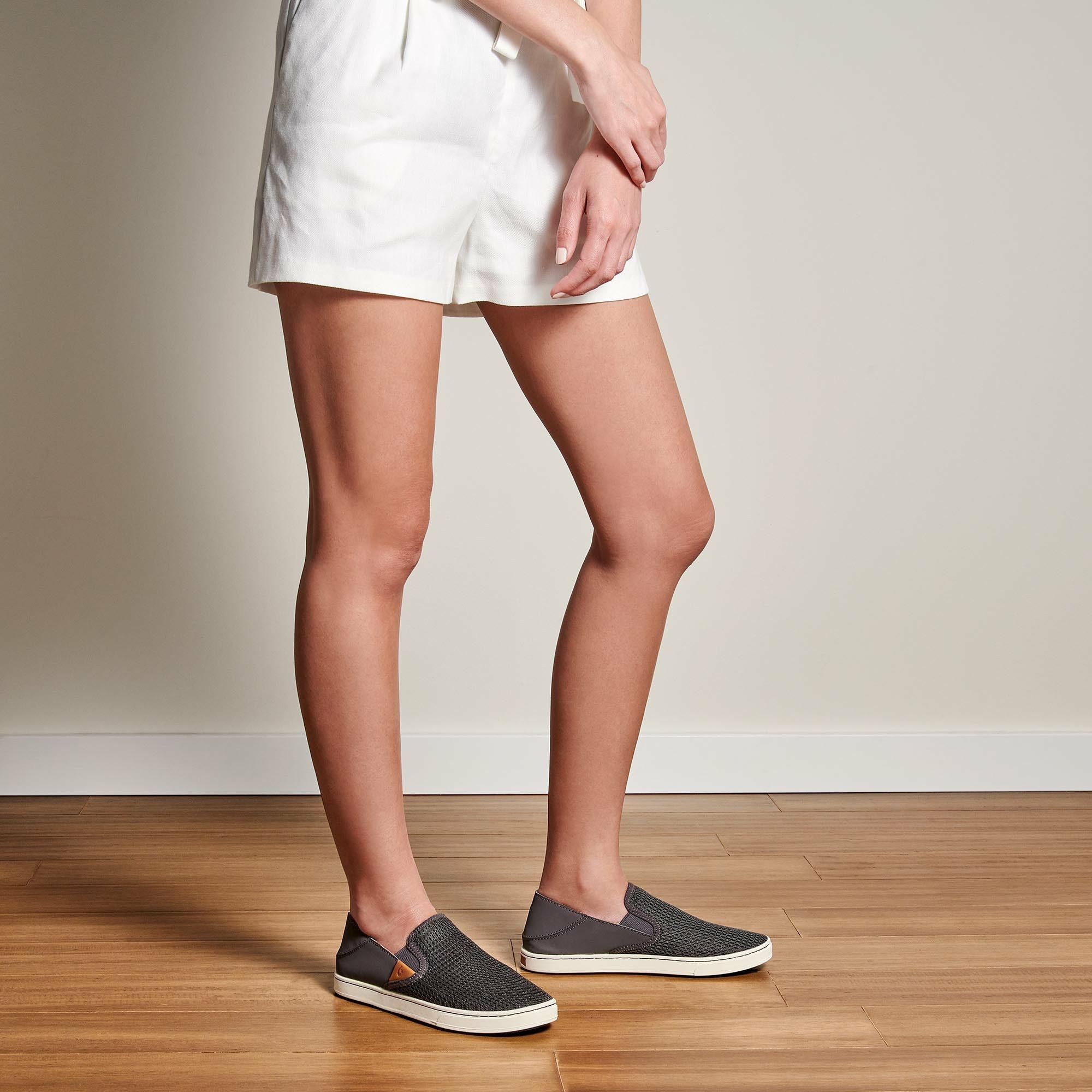 Pehuea Women's Breathable Slip-On Sneakers - Pavement