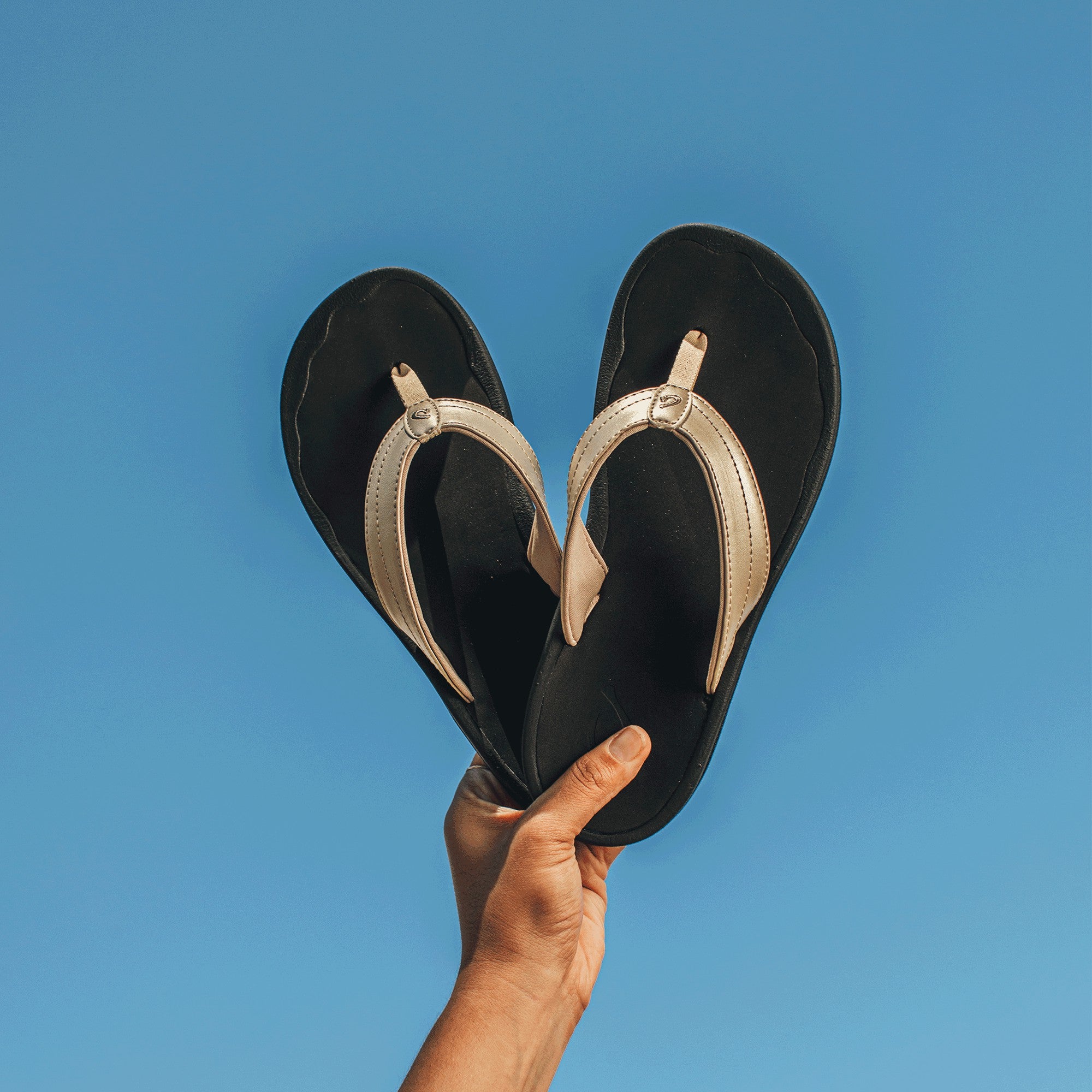 OluKai ‘Ohana - Bubbly / Black | Women's Beach Sandals