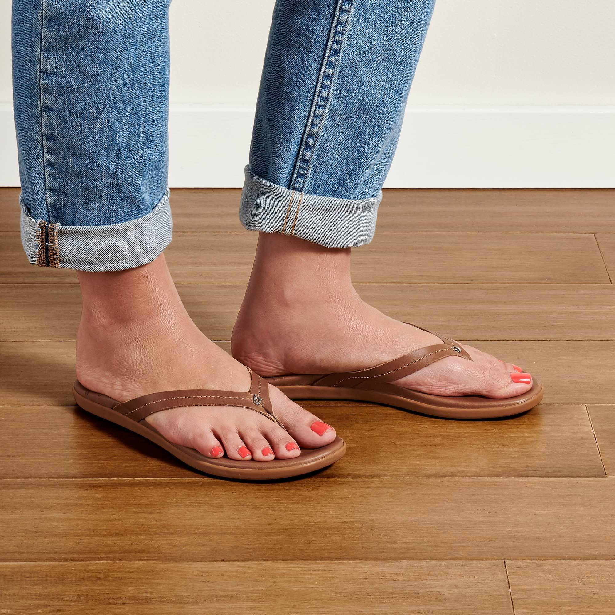 Honu Leather Beach Sandals - Tan