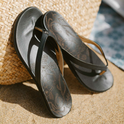 Honu Leather Beach Sandals - Black