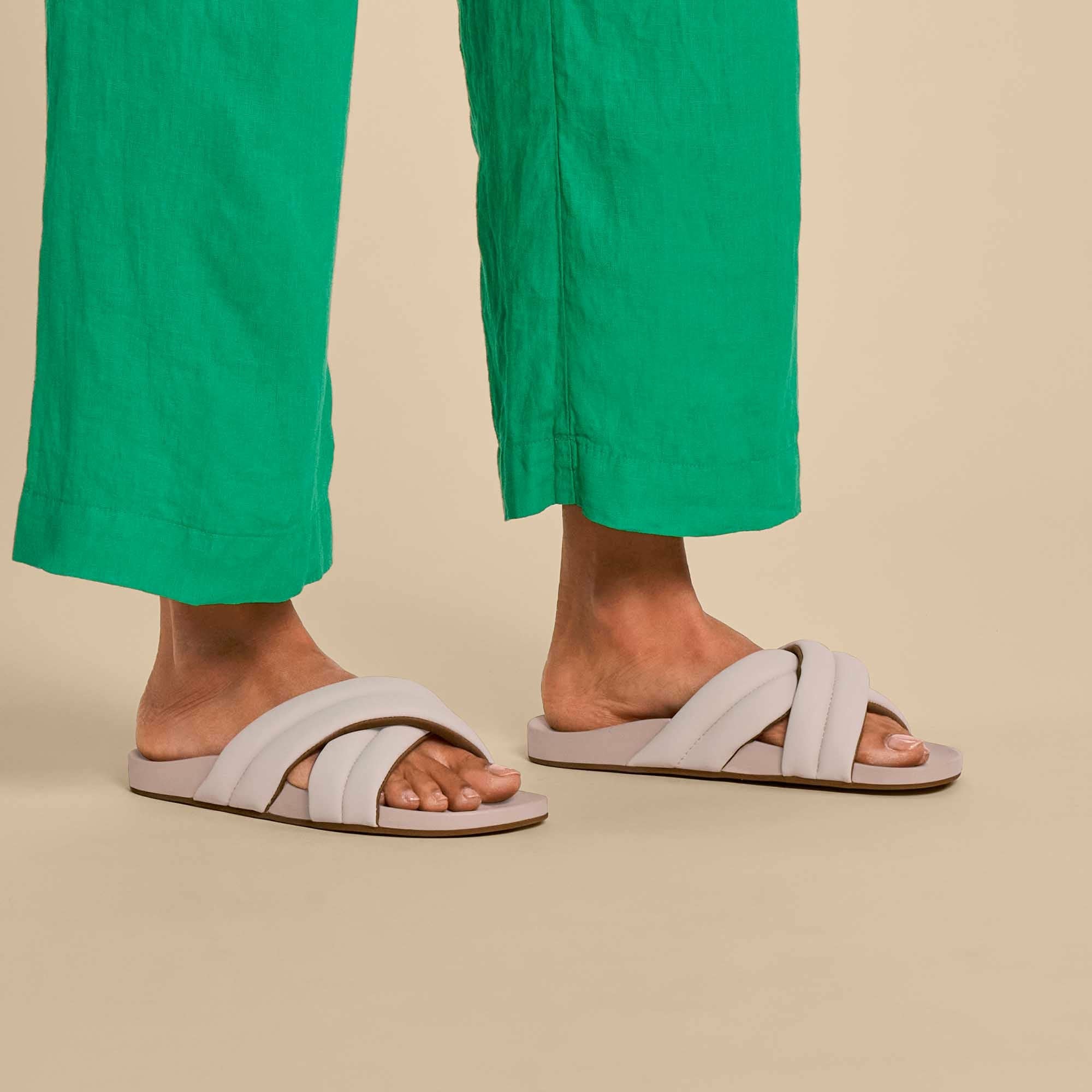 Hila Beach Slide Sandals - Cloudy