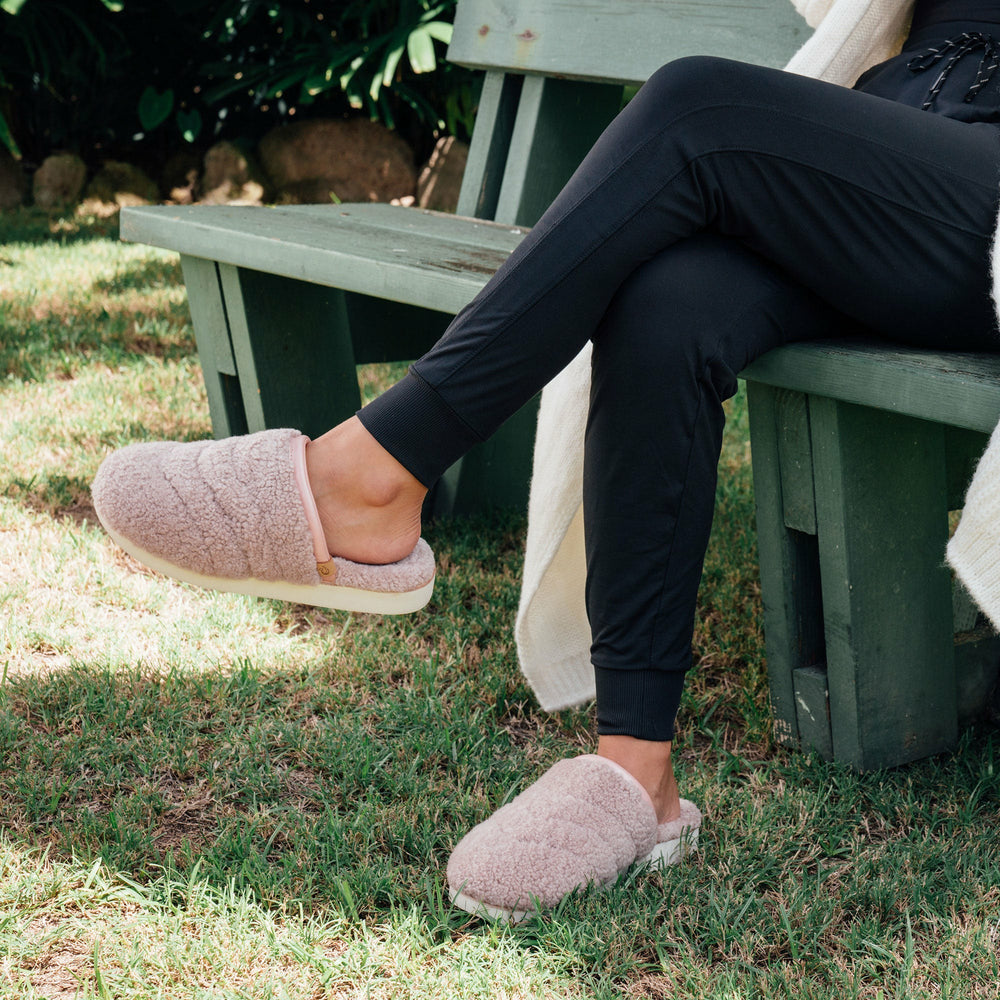 Pūpū Mua Shearling Mule Slipper - Pink Sea Salt