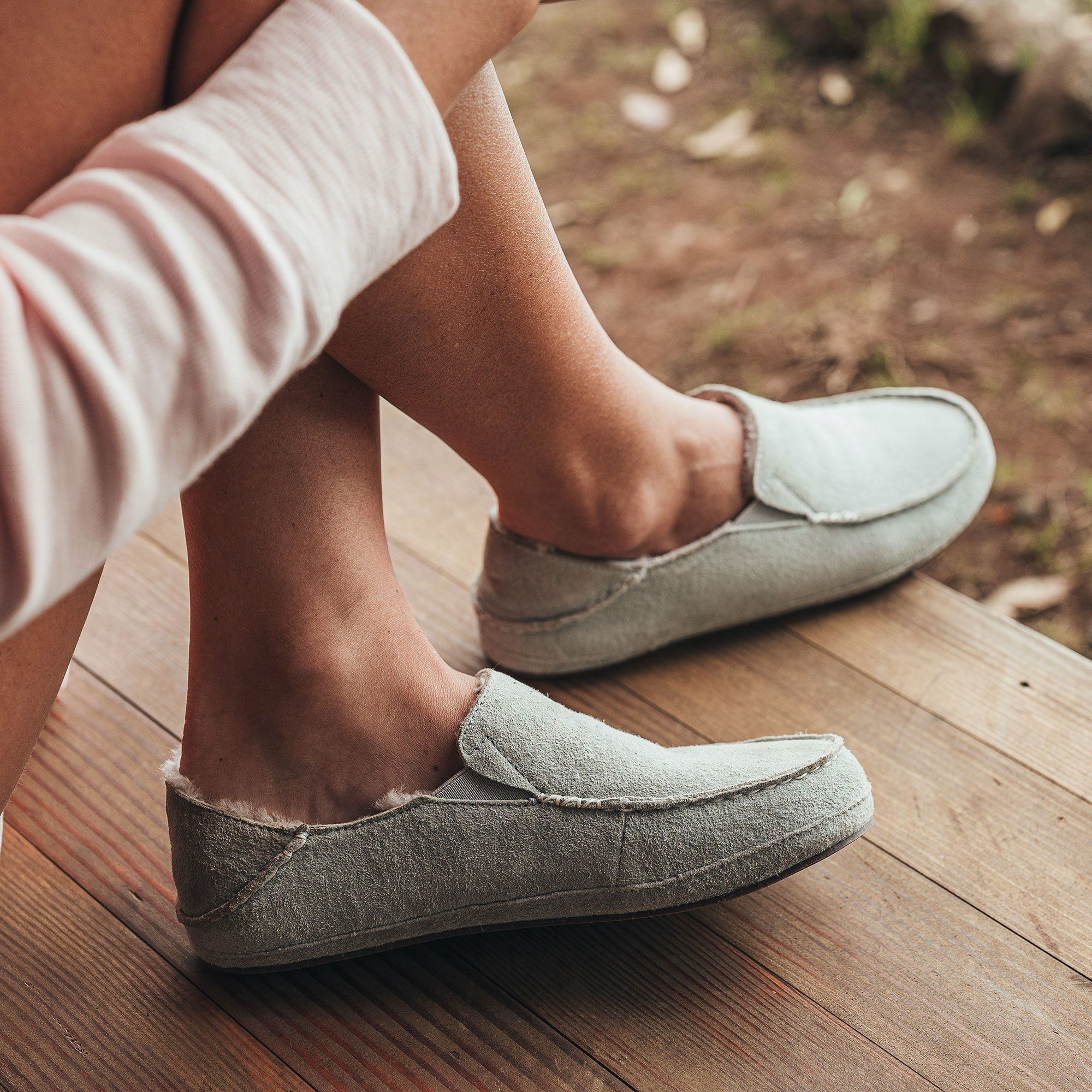 Nohea Women's Leather Slippers - Pale Grey